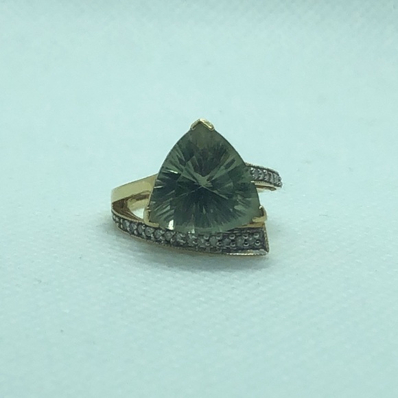 Jewelry - 💛 14k Yellow Gold Green Amethyst & Diamond Ring